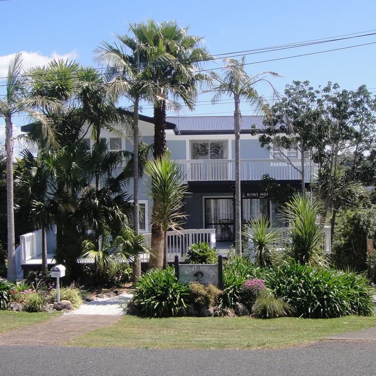 Отель Kiwi House Waiheke Oneroa Экстерьер фото
