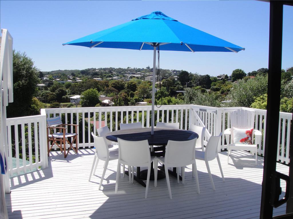 Отель Kiwi House Waiheke Oneroa Экстерьер фото